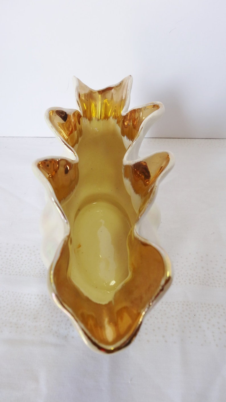 Shelton Pottery Shell Planter Iridescent White Number 29 Made in the USA Home and Garden Lawn and Garden Gardening Pots and Planters