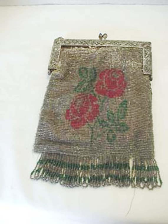 1920s Flapper beaded Handbag with Roses Apparel an