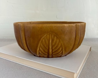 Vintage Haeger Ceramic Bowl • Warm Ochre Glaze • Sculptural Serving Bowl • Textured Pottery • Organic Form
