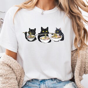 Cute Cat Ramen T-Shirt, Noodle Cat Lover Tee, Foodie Lover Shirts, Black Cat Noodle T-Shirts, Retro Cat Tees, Cat Lover Shirt, Black Cat Tee