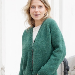 No Nonsense Cardigan – Knitting Pattern for Women – Top-Down Raglan Jacket with V-Neck – Sizes S–XXXL – Instant PDF Download