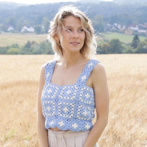 Seaside Daisy Crochet Top Pattern – Handmade Summer Top with Granny Squares, Boho Festival Style Blouse PDF, Sizes S to XXXL, Easy DIY Gift