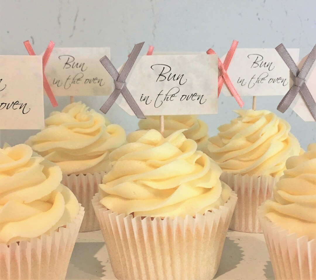 Set of 10 bun in the Oven Baby Shower/pregnancy Announcement Cupcake