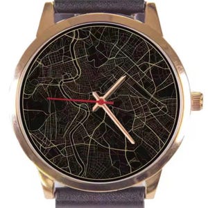 LMwatches: Tu ciudad o pueblo en un reloj.