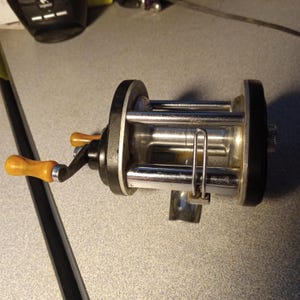 Vintage Outdoorsman Castomatic Reel