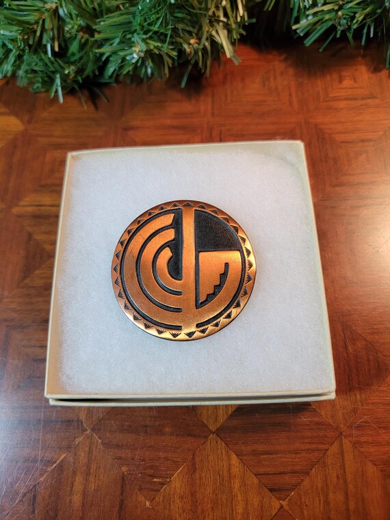 Vintage Solid Copper Medallion Brooch - image 4