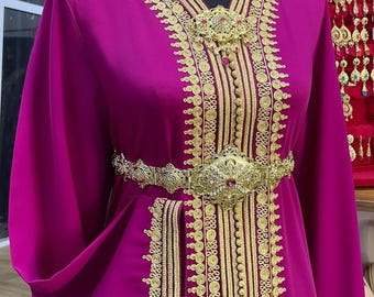 Salmon Pink Kaftan: Gold Embroidery, Traditional Abaya