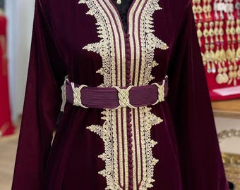Luxury Moroccan Caftan in Burgundy Velvet - Golden Embroidery - Elegant Oriental Dress