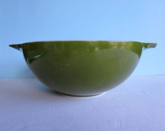 Vintage Green Pyrex Tab Bowl - Avocado Green - Large Bowl - 444 Pyrex Bowl