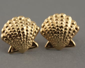 Gold Filled Tiny Dainty Sea Shell Stud Earrings, Sea Shell Stud Earrings, Tiny Gold Stud Earrings, Everyday Earrings, Beach Wedding Gift