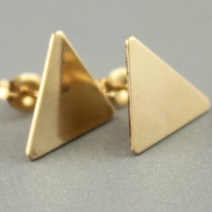 Geometic Triangle Stud Earrings, Triangle Stud Earrings, Small Gold Stud Earrings, Everyday Earrings, Small Triangle Studs, Gift Ideas