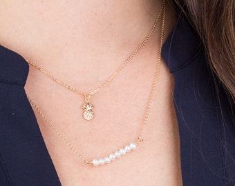Collar con dije de piña pequeña, collar con piña pequeña bañada en oro de 14 quilates, collar de dama de honor, regalo para ella, para uso diario, collar pequeño