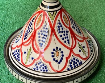 Tajine marocain fait main : marmite traditionnelle en argile Safi