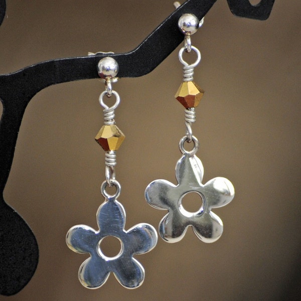 Silver Daisy Post Earrings