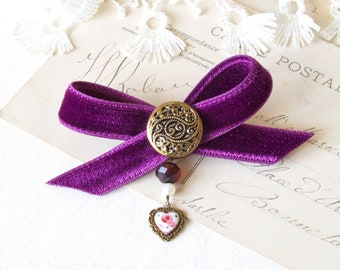Lapel Sweater Gift for Girls Backpack Brooch Pin for Jacket Kilt Pin with Vintage Ribbon and Purple Fabric Flower