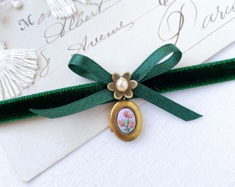 Vintage Locket Necklace - Emerald Green Velvet Ribbon Bow Choker