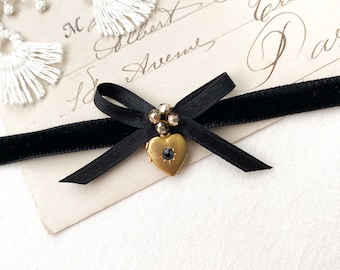 Black Ribbon Necklace with Heart Locket • Prom Jewelry • Velvet Choker • Choker Bow • Victorian Goth Jewelry • Girlfriend Gift