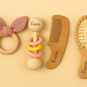 パーソナライズされた木製ベビーヘアブラシ - カスタム - ブラシ - 記念品ギフト - ベビーシャワー - 新米ママ - 女の子の赤ちゃん - 男の子の赤ちゃん