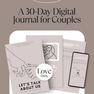 Op de afbeelding: Een 30-daags digitaal dagboek voor koppels, met een zachtroze omslag met de tekst "Let's Talk About Us". De afbeelding toont een smartphone met dagboekpagina's en de woorden "Available Now".