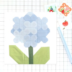 Hydrangea Spring Summer Garden Flower Quilt Block PDF pattern-Includes instructions for 6 inch, 12 inch, 18 inch, 24 inch Finished Blocks