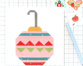 Christmas Ornament Ball Quilt Block PDF pattern - Includes instructions for 6 inch, 12 inch, 18 inch and 24 inch Finished Blocks