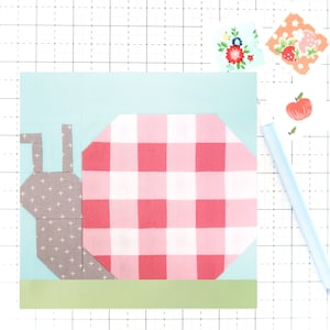 Gingham Snail Spring Garden Quilt Block PDF pattern - Includes instructions for 6 inch and 12 inch Finished Blocks