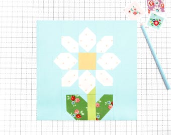 Daisy Star Flower Quilt Block Pattern PDF - Instructions for 6 inch, 9 inch, 12 inch, 18 inch, 24 inch Blocks Traditional Piecing