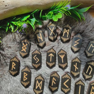Norse Runes Set, Elder Futhark Runes, Wooden Viking Runes, Altar Accessories, Handmade Runes, Wooden Runes, Runes Set, Norse Lover Gift