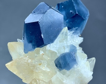 42g Beautiful Blue Celestine Crystal With Dog Teeth Calcite Combine Specimen From Afghanistan