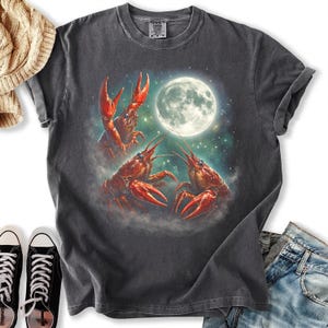 Comfort Colors® Three Crawfish Moon Shirt, Crawfish Howling to The Moon Shirt, Vintage Moon Animals Tee, Funny Beach Shirt, Crawfish Shirt