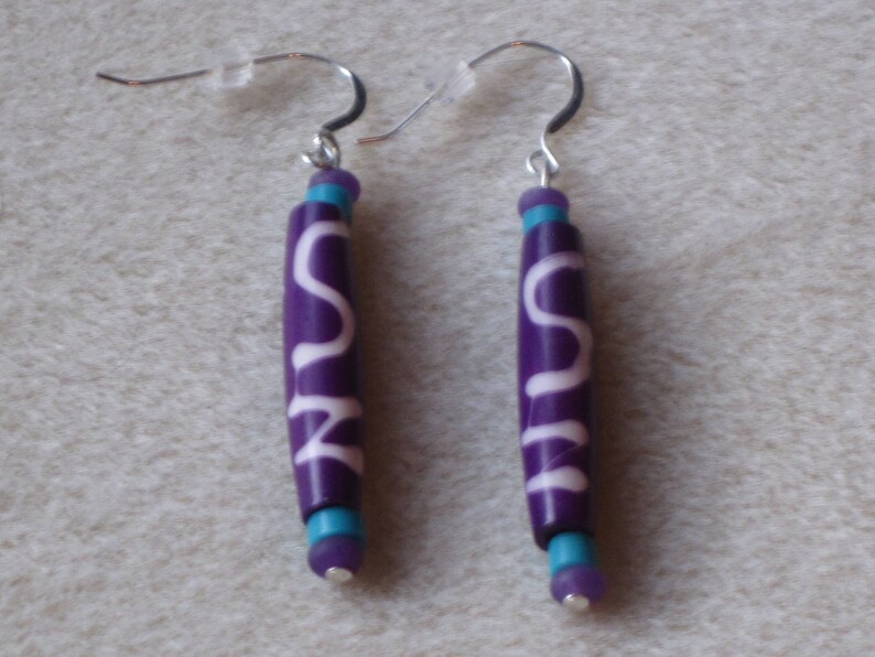 Boho Southwestern Native American Turquoise Red with White Design Bone Tube Hair Pipe Ear wire Earrings Ethnic