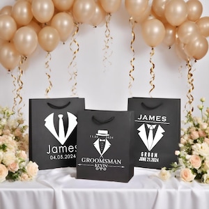 Personalized Groomsmen Gift Bag,Best Man Gift Bag,Groomsmen Gift,Groomsman Gift Bag,Custom Gift Bag,Birthday Party Gift Bag ,Wedding Favors