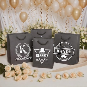 Sacolas de presente de casamento personalizadas para padrinhos/noivos, sacola de presente preta personalizada, sacola de presente personalizada, sacolas de presente para festa de casamento, lembrancinhas de casamento.