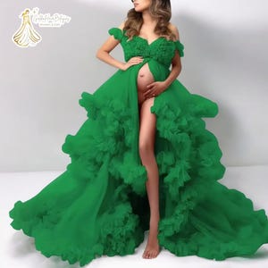 Suknia do sesji zdjęciowej ciążowej - tiulowa sukienka z odkrytymi ramionami na baby shower, ujawnienie ciąży, długa, powłóczysta, falbaniasta suknia na wiosnę i lato