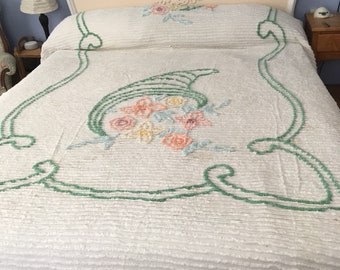 Vintage Chenille Cornucopia Design Bedspread