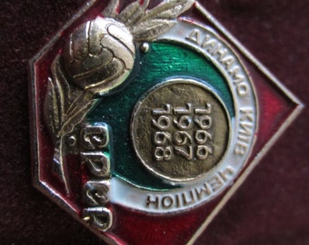 Vintage USSR CCCP Soviet Union Dinamo Kiev Soccer Collectible Badge Pin