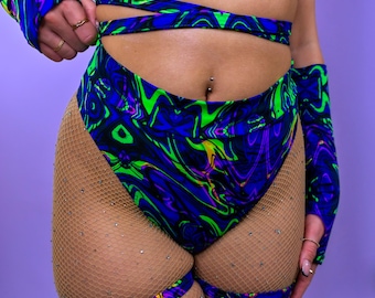 Calcinha fio dental Dreamwave - Roupa para rave, Roupa para festivais, Look feminino para festas, Garota Garrafa, Roupa de dança exótica