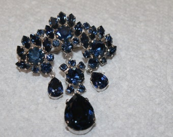 Austria signed rhinestone brooch saphire cobalt blue vintage pin jewelry