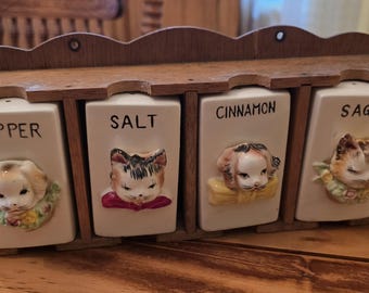 Spice rack vintage cat and dog kitten puppy retro kitchen antique shakers Japan