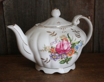 Musical teapot vintage tea pot or tea party tea for two - music box