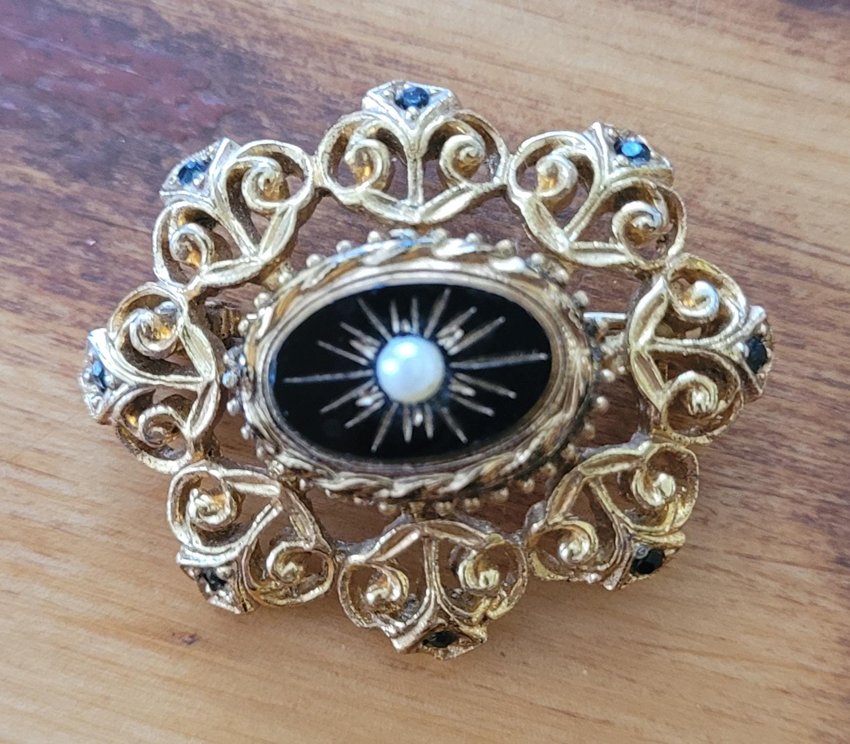 Numbered Sphinx Brooch - Etsy