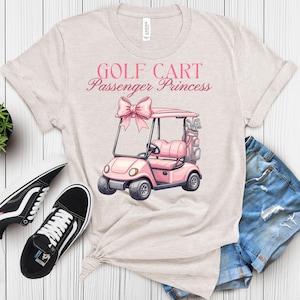 ゴルフカートプリンセスTシャツ、奥様への面白いレディースゴルフウェア、マルガリータゴルファーアパレル、カートガールシャツ、彼女へのギフト、ゴルフガールシャツ