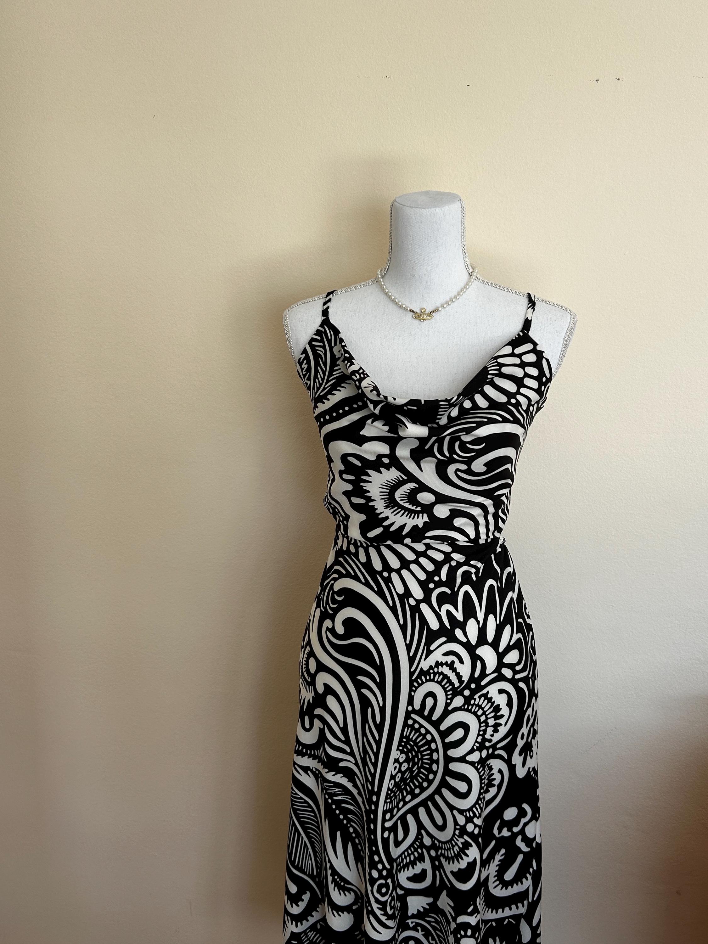 dark green bodycon midi dress White Newspaper Print Bodycon Dress