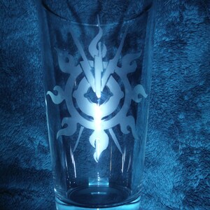 Dark Hunter Glass image 2