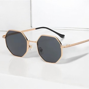 Luxury Polygon Sunglasses - Vintage Gold Geometric Frame UV400 Shades Unisex Designer Style