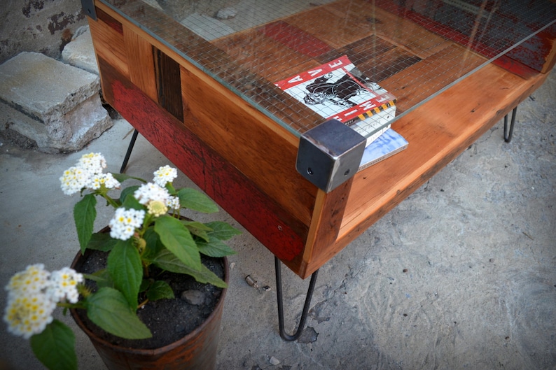 Reclaimed Wood & Wire Glass Coffee Table Bild 3