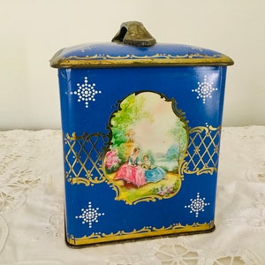 Vintage Tin Box French Rococo Restauration Galant Scene Blue Gold