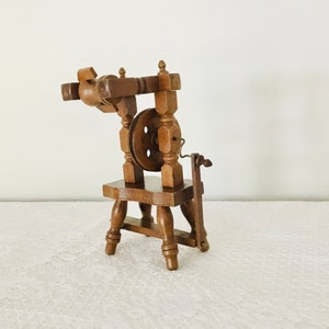 Vintage Decorative Small Wood Spinning Wheel Table Top Home Decor
