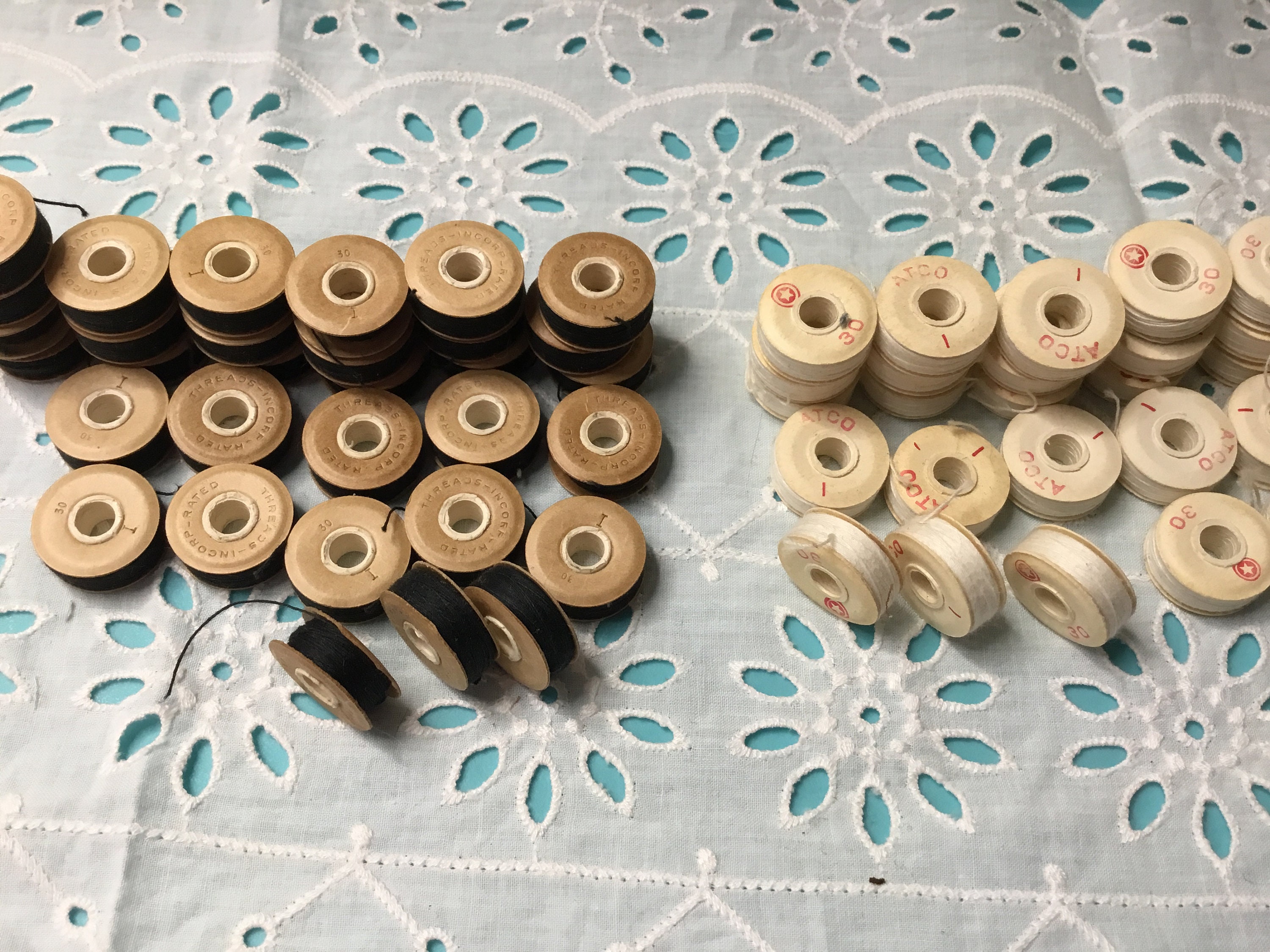 【即納】 Vintage American Thread Star Disc 87 Pcs Bobbins Intrinsic アンティーク雑貨