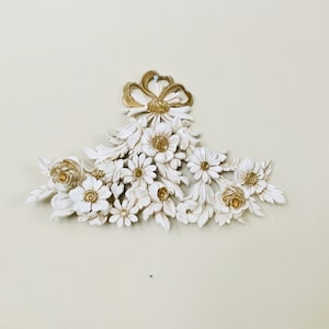 Vintage White Flower Wall Hanging: Gold Trim Decorative Art